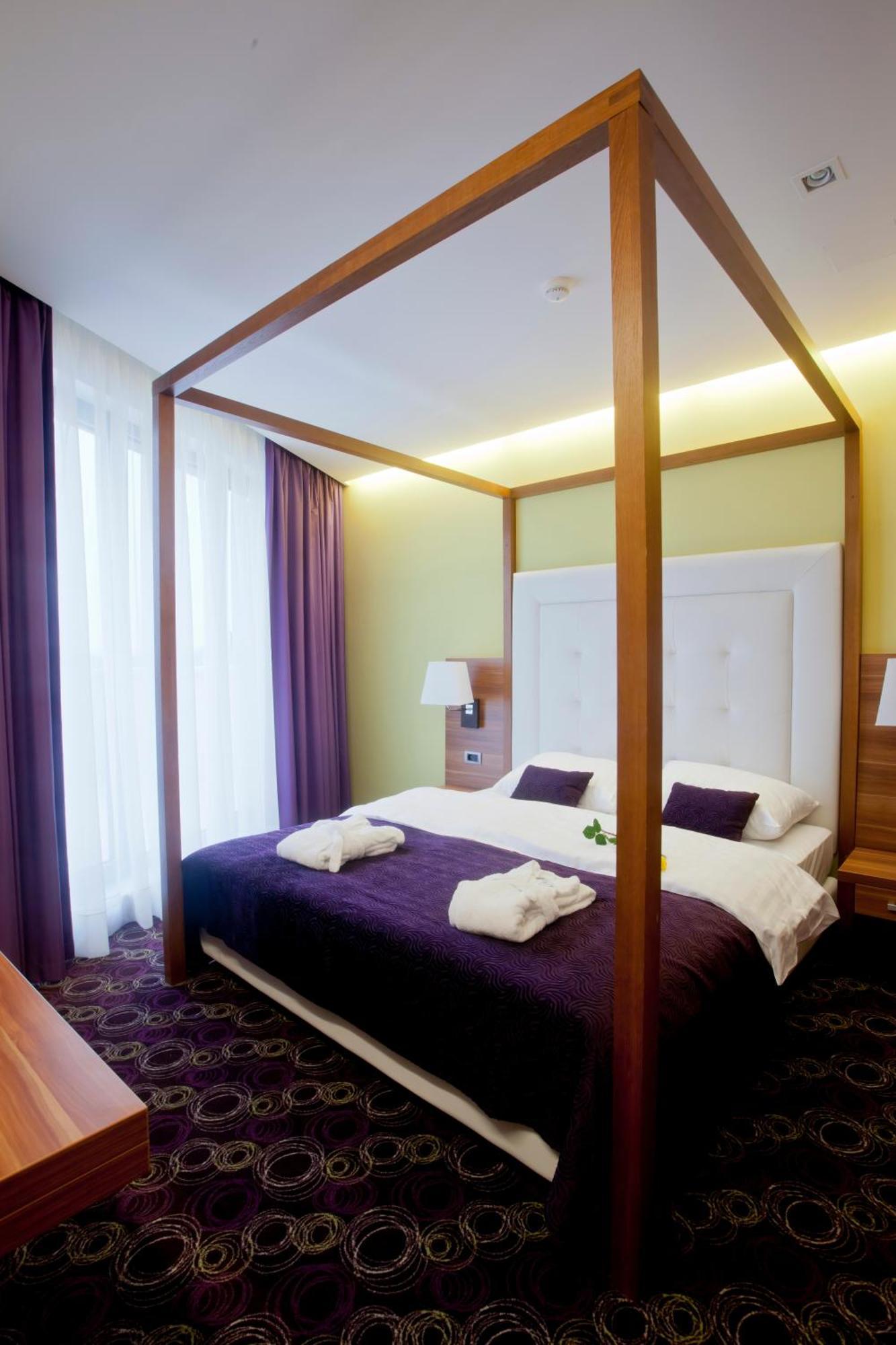 Hotel Sport Ivanic Grad Bagian luar foto