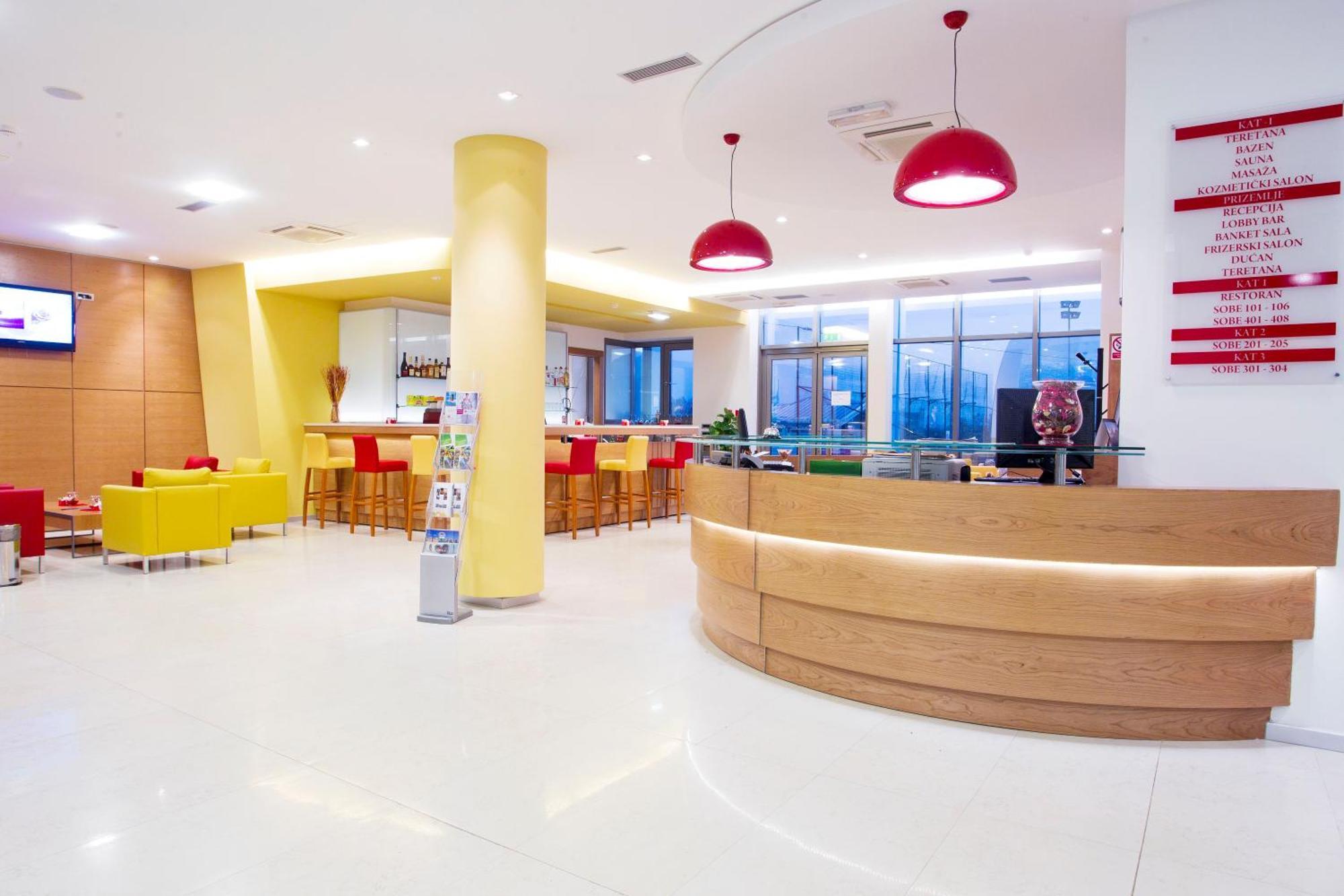 Hotel Sport Ivanic Grad Bagian luar foto