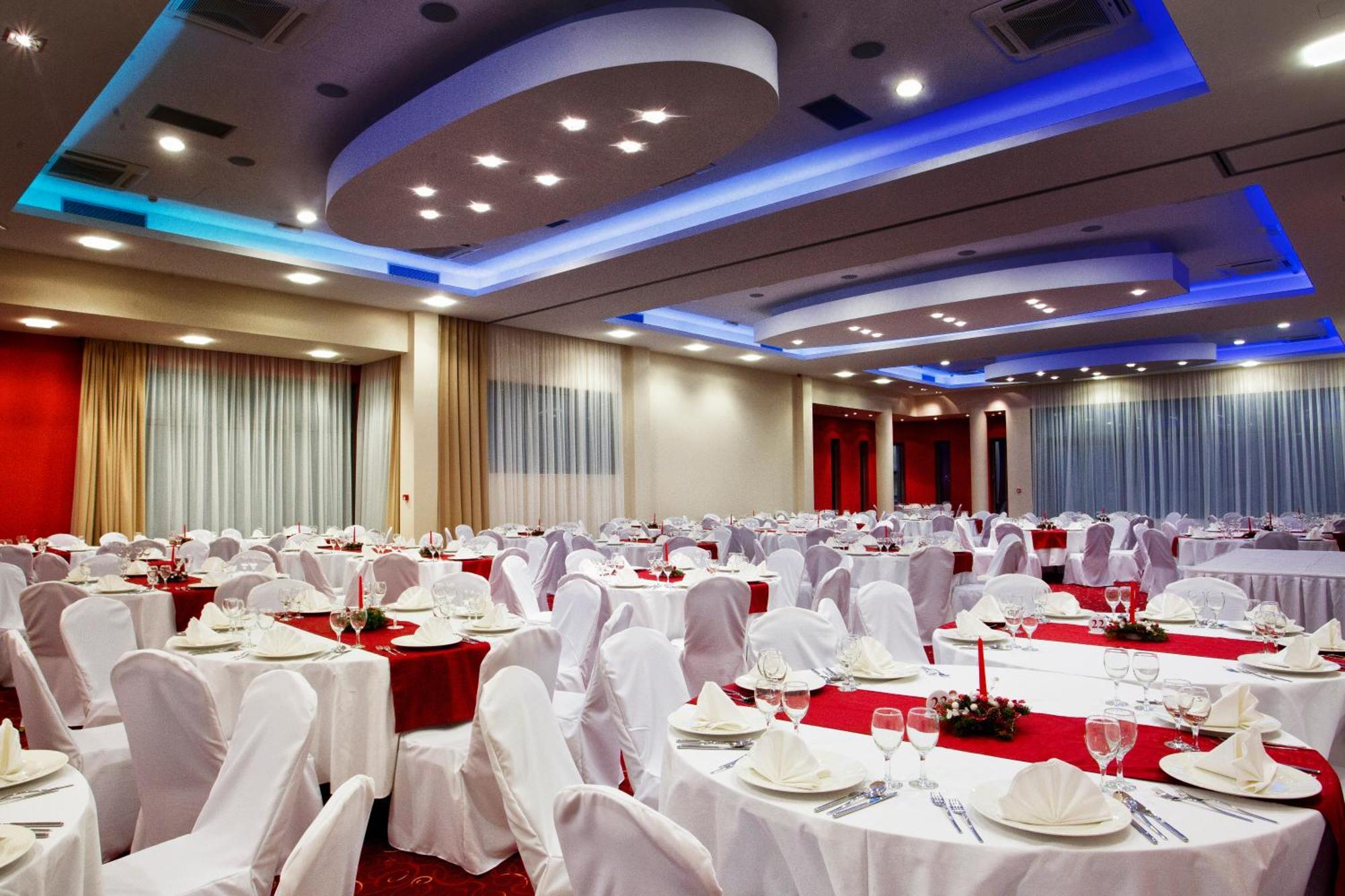 Hotel Sport Ivanic Grad Bagian luar foto