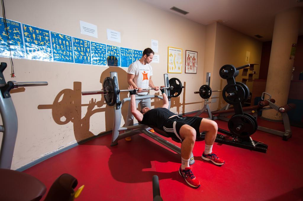 Hotel Sport Ivanic Grad Bagian luar foto
