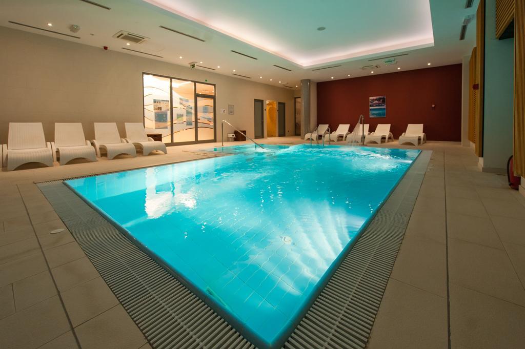 Hotel Sport Ivanic Grad Bagian luar foto