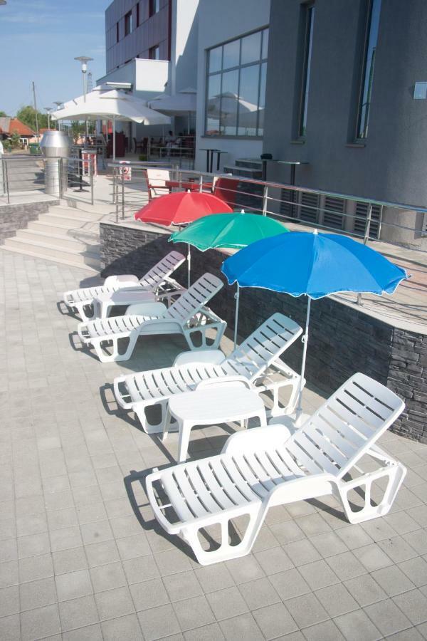 Hotel Sport Ivanic Grad Bagian luar foto