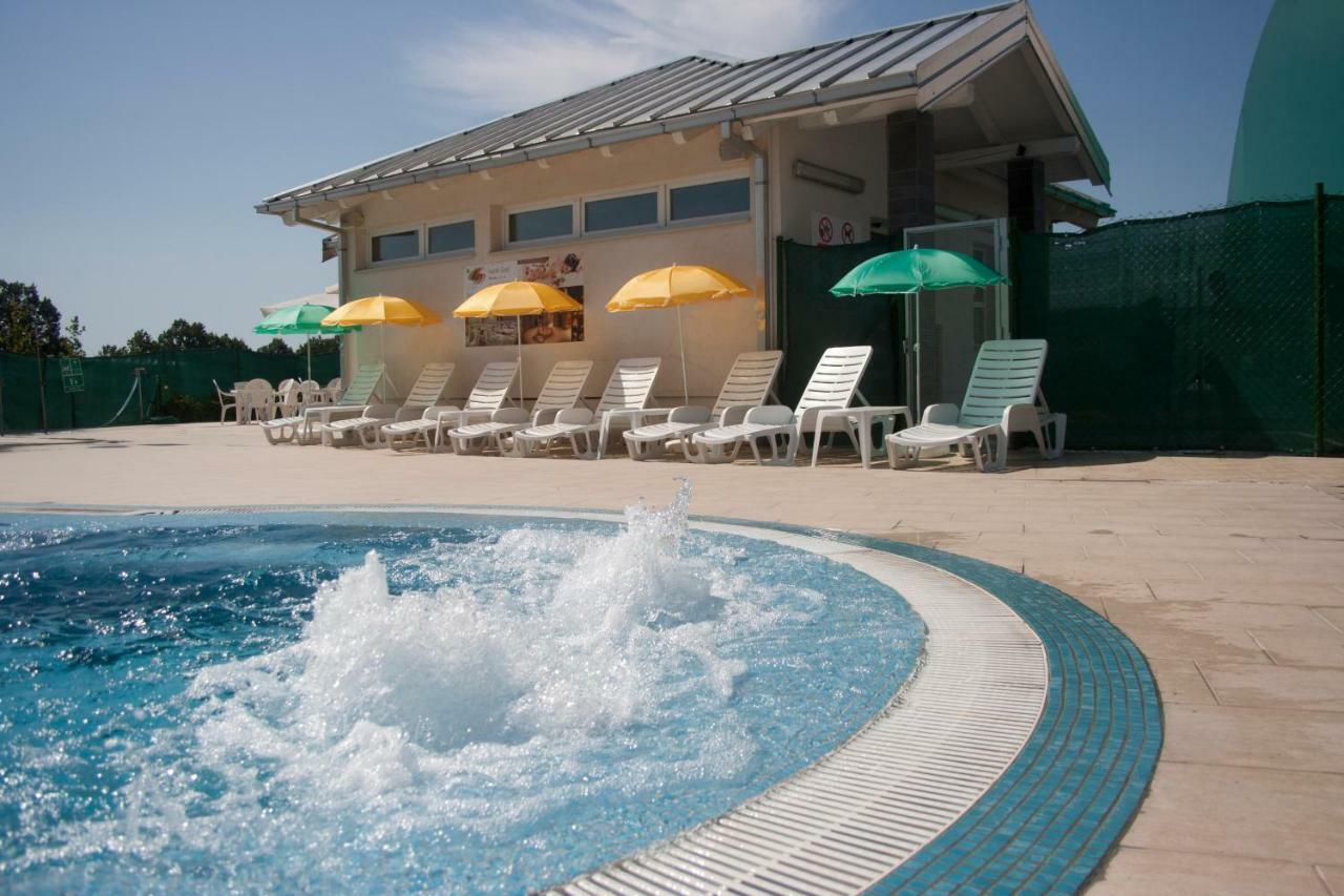 Hotel Sport Ivanic Grad Bagian luar foto